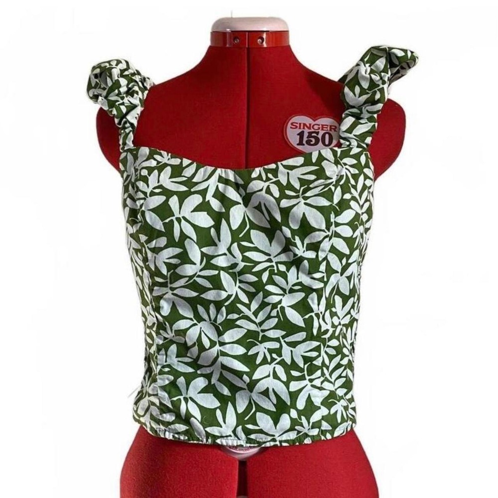 Abercrombie & Fitch Green & White Floral Ruffle Strap Sleeveless Top Size Medium
